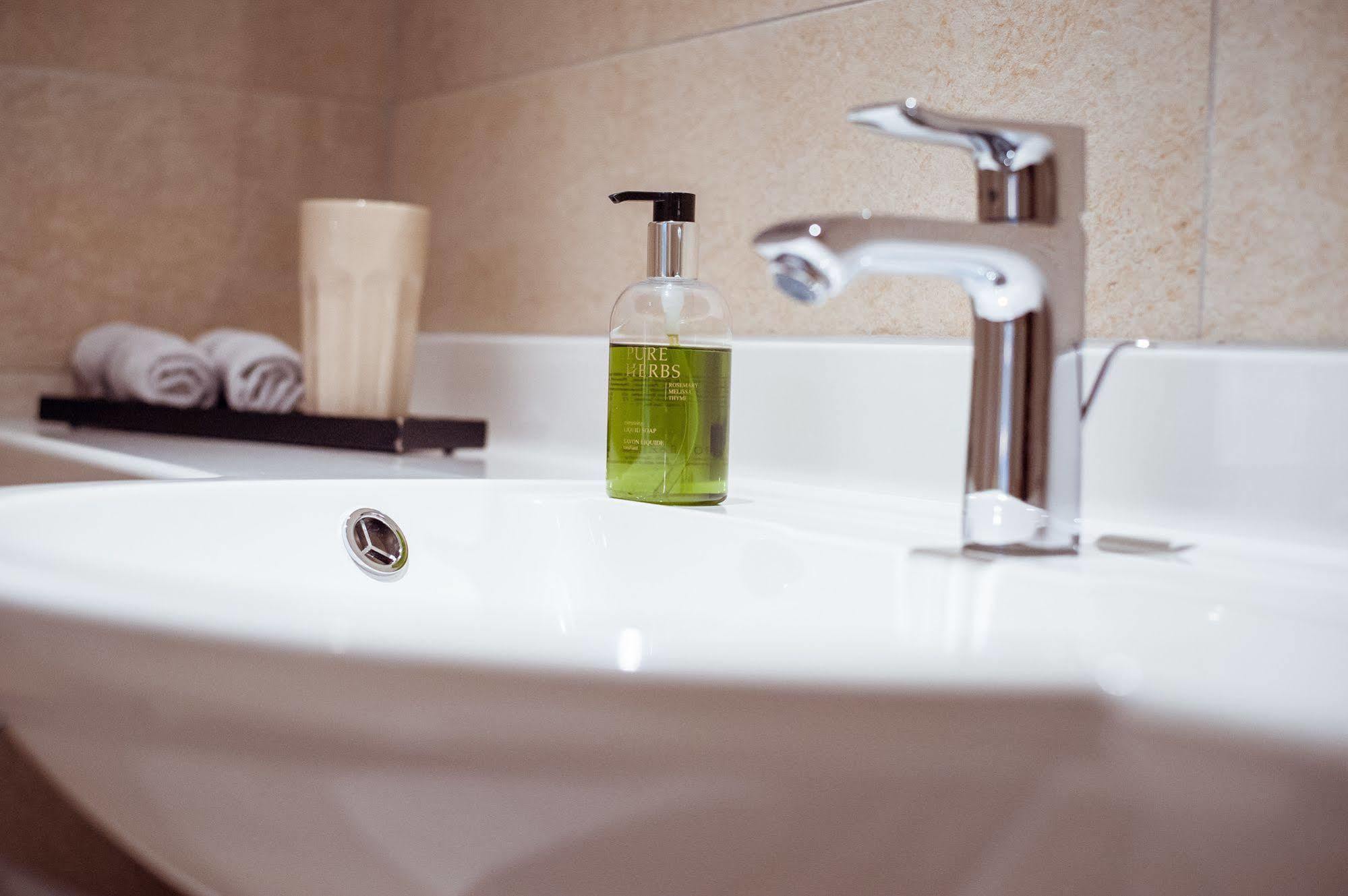 Hotel Weinstube Nendeln Ngoại thất bức ảnh