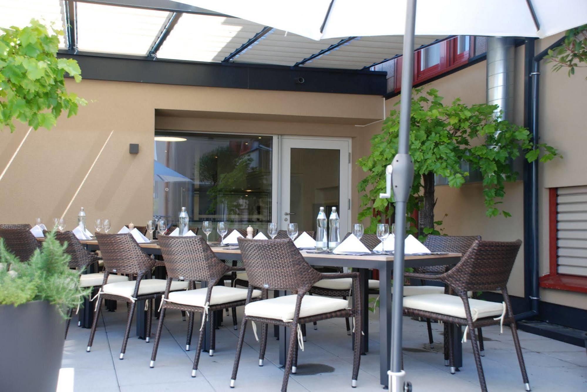 Hotel Weinstube Nendeln Ngoại thất bức ảnh