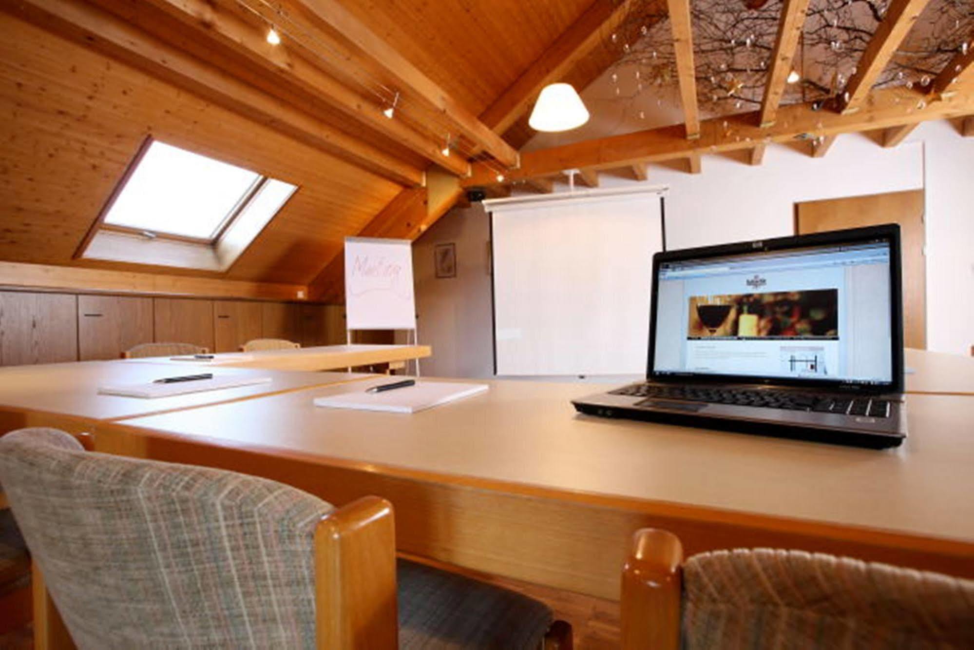 Hotel Weinstube Nendeln Ngoại thất bức ảnh